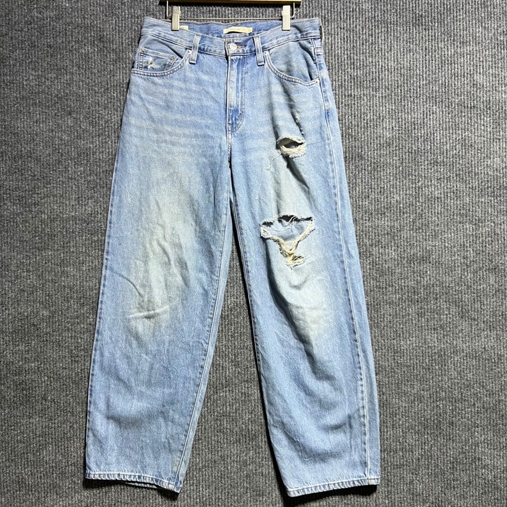 Levis Baggy Dad Jeans Women 27 Light Wash Distressed Ripped Premium Denim 90s